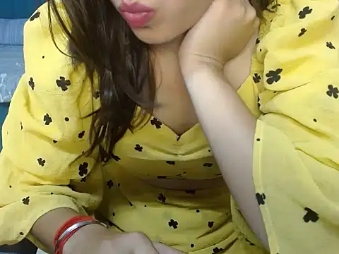 Snapshot of Urlove_lily chatting on 09/16/25, 03:13 Urlove lily online show from 09/16/25, 03:13