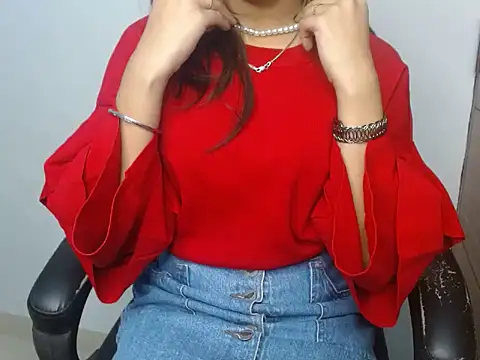 Urlove lily online show from 12/05/25, 02:48
