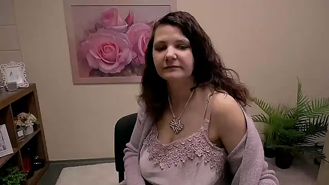 Snapshot of TwoBigSuns chatting on 03/20/26, 08:48 TwoBigSuns online show from 03/20/26, 08:48