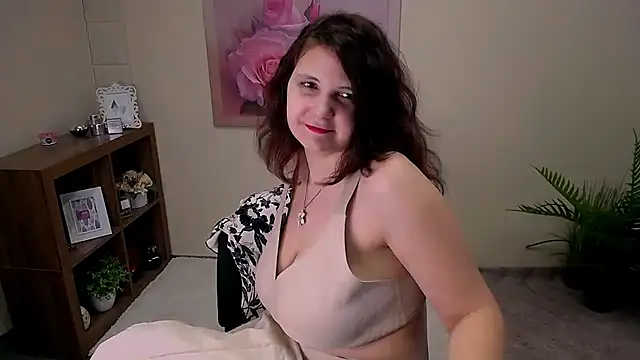 Snapshot of TwoBigSuns chatting on 03/13/26, 08:41 TwoBigSuns online show from 03/13/26, 08:41