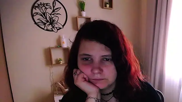 Snapshot of TwoBigSuns chatting on 04/01/26, 07:53 TwoBigSuns online show from 04/01/26, 07:53