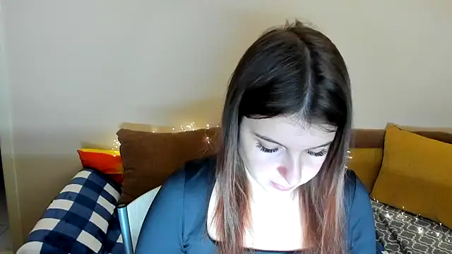 Snapshot of Malibyheart chatting on 12/18/25, 01:59 Malibyheart online show from 12/18/25, 01:59