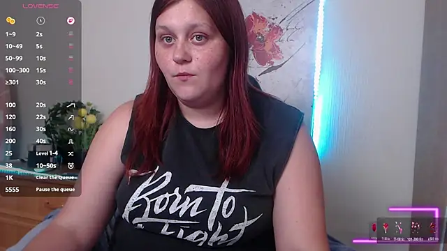 Snapshot of Alisawoods_ chatting on 07/13/26, 12:04 Alisawoods online show from 07/13/26, 12:04