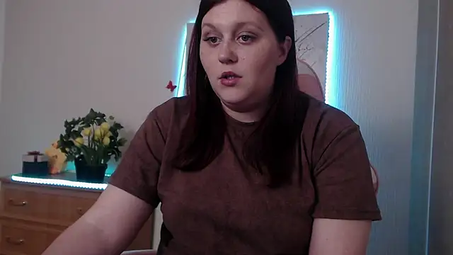 Alisawoods  online show from 05/06/26, 01:15