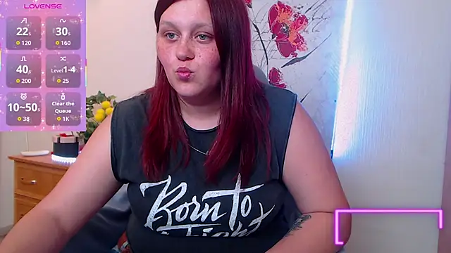 Snapshot of Alisawoods_ chatting on 06/17/26, 12:15 Alisawoods online show from 06/17/26, 12:15