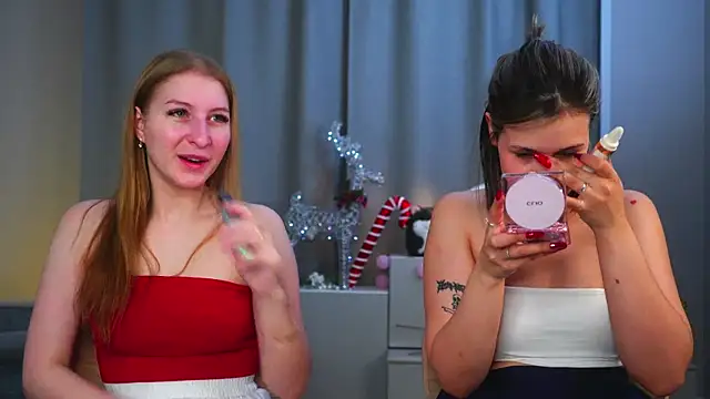 LorettaGladman online show from 12/05/25, 04:11