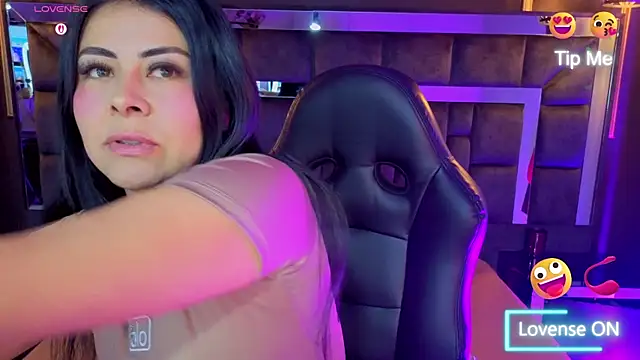 Aniajoness  online show from 01/18/26, 04:27