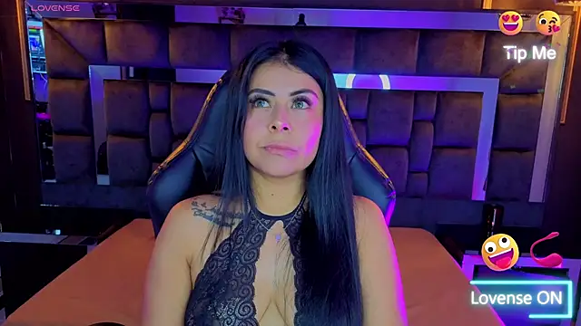 Aniajoness  online show from 01/17/26, 04:16