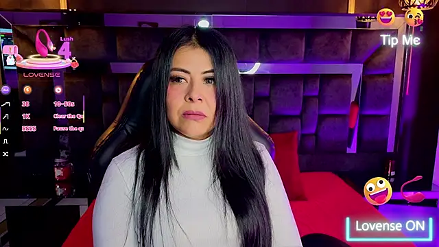 Aniajoness  online show from 12/23/25, 03:50