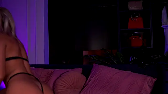 Monique Celeste online show from 11/16/25, 04:50