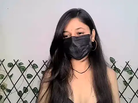 Snapshot of GUDIYA_BAB chatting on 10/12/25, 05:42 GUDIYA BAB online show from 10/12/25, 05:42