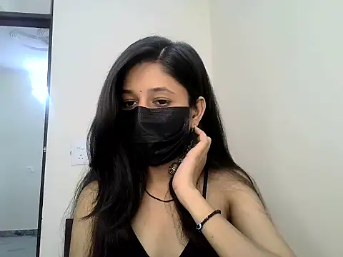 Snapshot of GUDIYA_BAB chatting on 10/07/25, 07:53 GUDIYA BAB online show from 10/07/25, 07:53