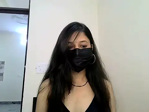 Snapshot of GUDIYA_BAB chatting on 10/02/25, 05:00 GUDIYA BAB online show from 10/02/25, 05:00