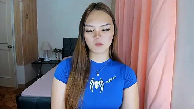 Snapshot of ameliamaureen chatting on 01/18/26, 04:38 ameliamaureen online show from 01/18/26, 04:38