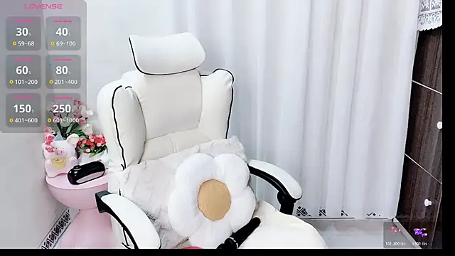 phuongnhi  online show from 03/29/26, 06:26