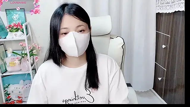 phuongnhi  online show from 06/11/26, 12:02