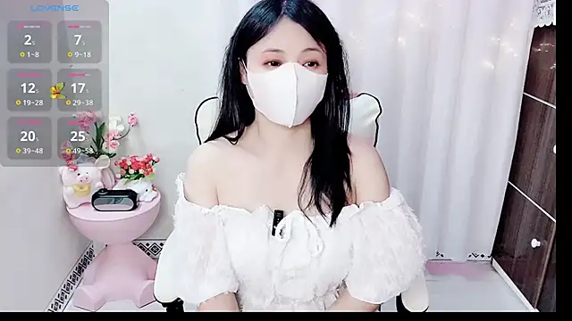 phuongnhi  online show from 04/03/26, 02:01