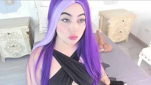 Snapshot of MeganStar__ chatting on 10/26/25, 12:27 MeganStar online show from 10/26/25, 12:27