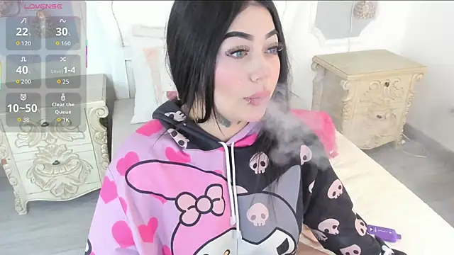 Snapshot of MeganStar__ chatting on 10/16/25, 11:51 MeganStar online show from 10/16/25, 11:51