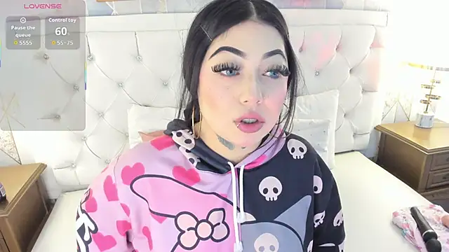 Snapshot of MeganStar__ chatting on 09/09/25, 11:41 MeganStar online show from 09/09/25, 11:41