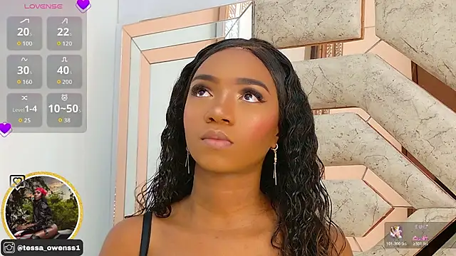 Tessa Owenss online show from 10/26/25, 10:32