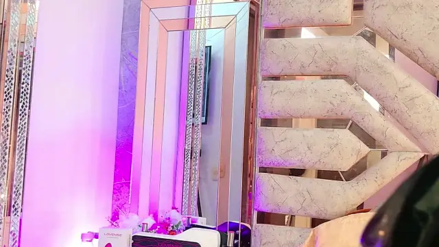 Tessa Owenss online show from 07/19/26, 04:15
