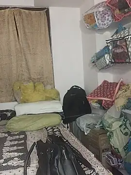 Snapshot of telugu_Geetha30 chatting on 10/29/25, 07:29 telugu Geetha30 online show from 10/29/25, 07:29