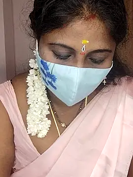 Snapshot of telugu_Geetha30 chatting on 10/13/25, 07:43 telugu Geetha30 online show from 10/13/25, 07:43