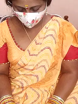 Snapshot of telugu_Geetha30 chatting on 01/10/26, 09:59 telugu Geetha30 online show from 01/10/26, 09:59