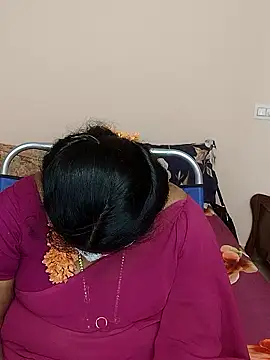 Snapshot of telugu_Geetha30 chatting on 02/04/26, 12:11 telugu Geetha30 online show from 02/04/26, 12:11