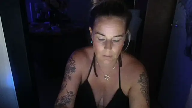 Snapshot of Mrs-Aurora chatting on 07/10/26, 01:16 Mrs-Aurora online show from 07/10/26, 01:16