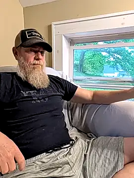 sizableunicorn7 online show from 04/28/26, 06:34