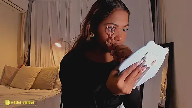 Estefy arroyo1 online show from 10/05/25, 06:26