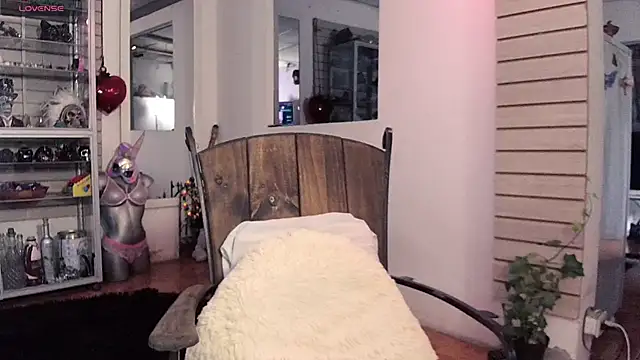 xinamora online show from 11/02/25, 05:07