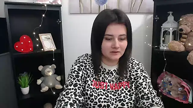 Katrin kiss  online show from 10/02/25, 12:41