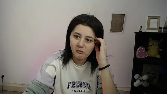 Katrin kiss  online show from 03/25/26, 12:59