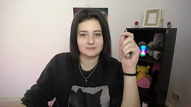 Katrin kiss  online show from 10/13/25, 01:45