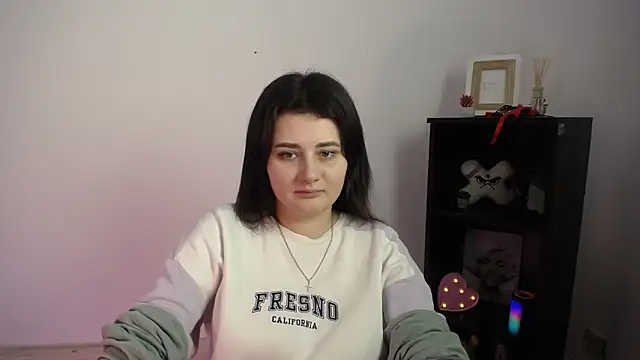 Katrin kiss  online show from 11/21/25, 01:54