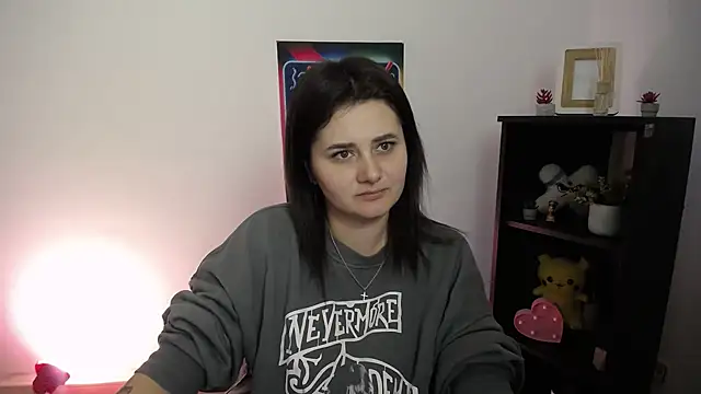 Katrin kiss  online show from 10/01/25, 12:42