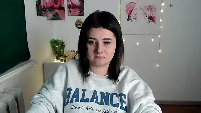 Katrin kiss  online show from 10/04/25, 12:50