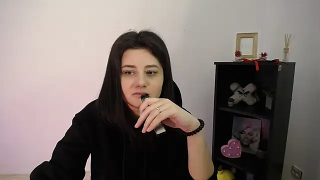 Katrin kiss  online show from 02/05/26, 01:29