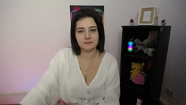Katrin kiss  online show from 10/15/25, 12:57