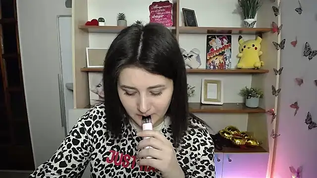 Snapshot of Katrin_kiss_ chatting on 05/11/26, 11:00 Katrin kiss online show from 05/11/26, 11:00