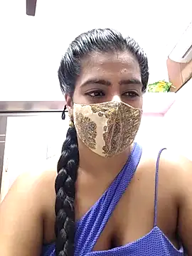 Snapshot of Tamil-Meenu12 chatting on 12/18/25, 05:23 Tamil-Meenu12 online show from 12/18/25, 05:23