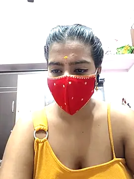 Snapshot of Tamil-Meenu12 chatting on 12/17/25, 07:57 Tamil-Meenu12 online show from 12/17/25, 07:57