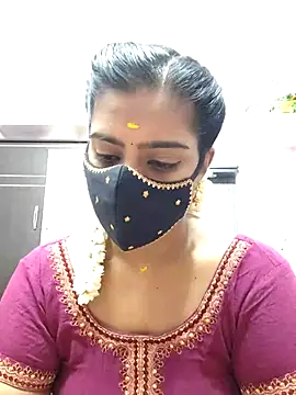 Tamil-Meenu12 online show from 04/18/26, 06:05