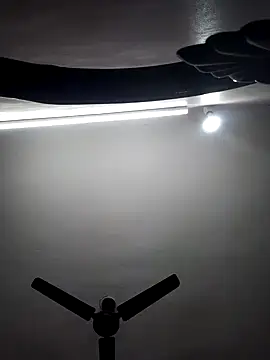 Snapshot of Tamil-Meenu12 chatting on 10/29/25, 05:28 Tamil-Meenu12 online show from 10/29/25, 05:28