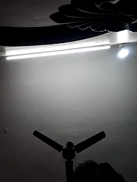 Snapshot of Tamil-Meenu12 chatting on 11/20/25, 06:58 Tamil-Meenu12 online show from 11/20/25, 06:58