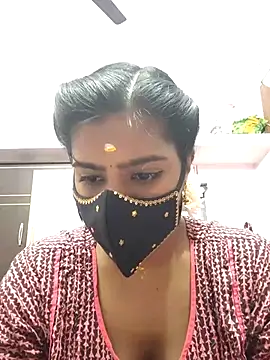 Snapshot of Tamil-Meenu12 chatting on 10/25/25, 05:50 Tamil-Meenu12 online show from 10/25/25, 05:50