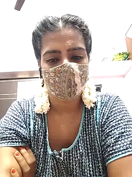 Tamil-Meenu12 online show from 03/06/26, 10:32